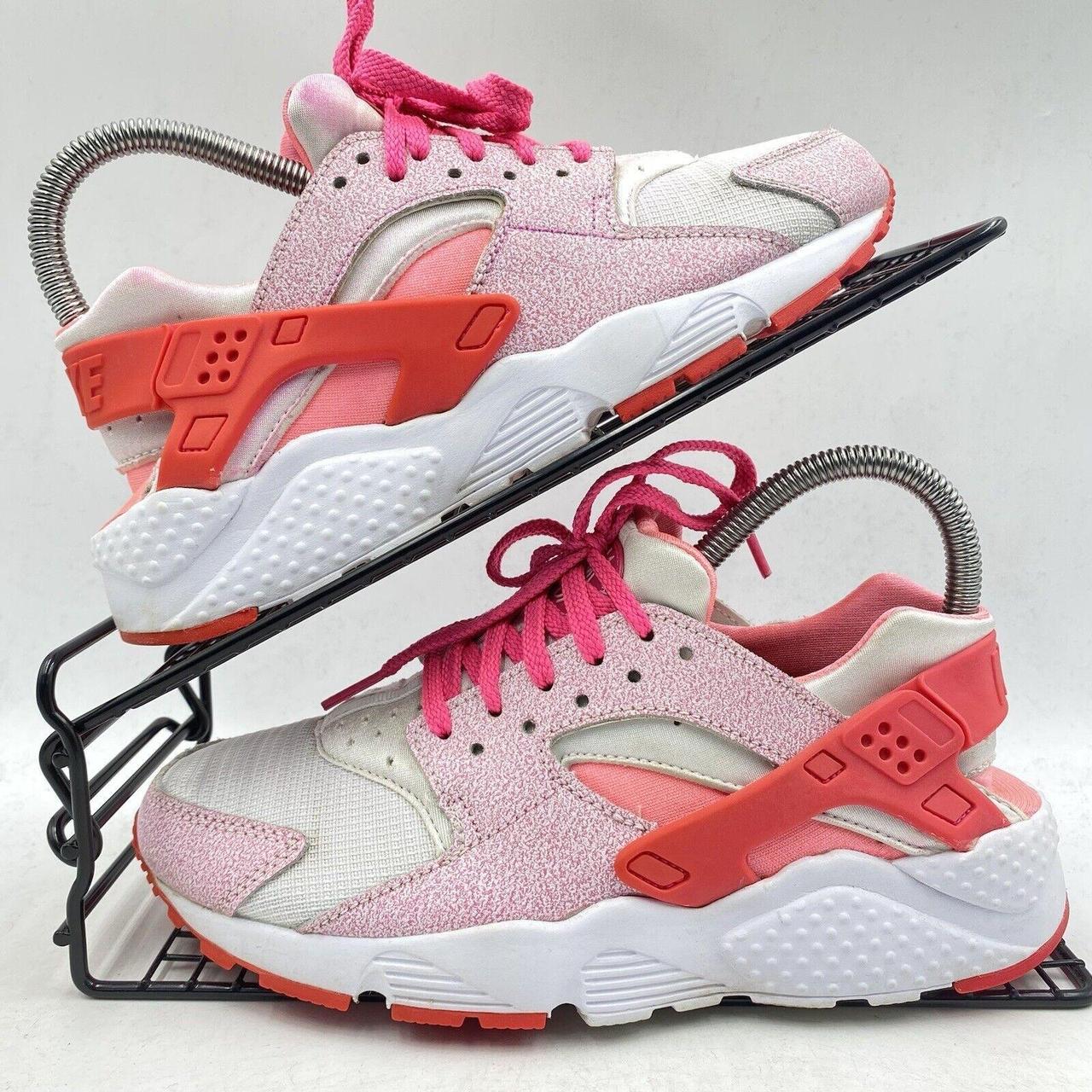 NIKE AIR HUARACHE PINK TRAINERS SIZE UK 4.5 SILVER. Depop