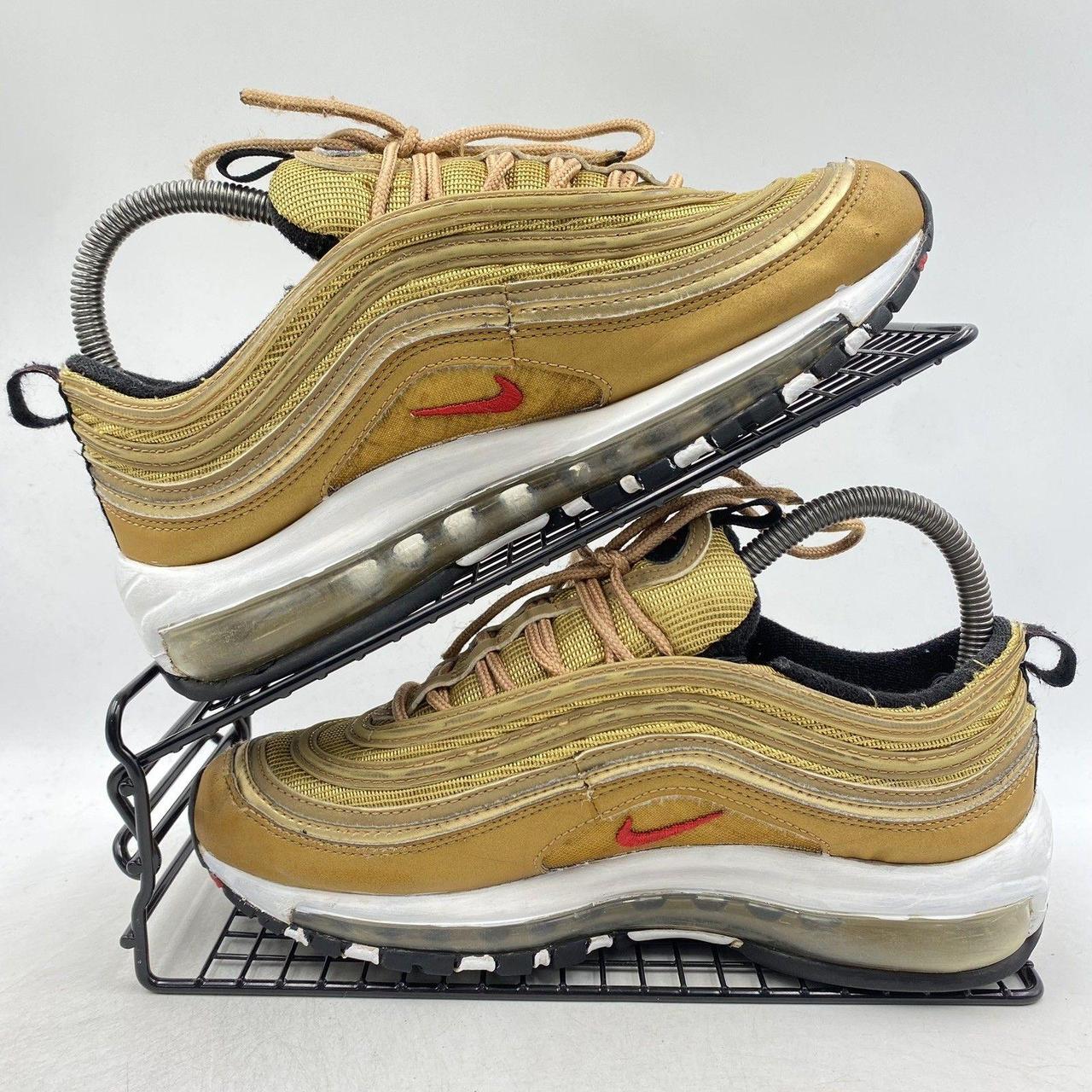 nike air max 2002 gold