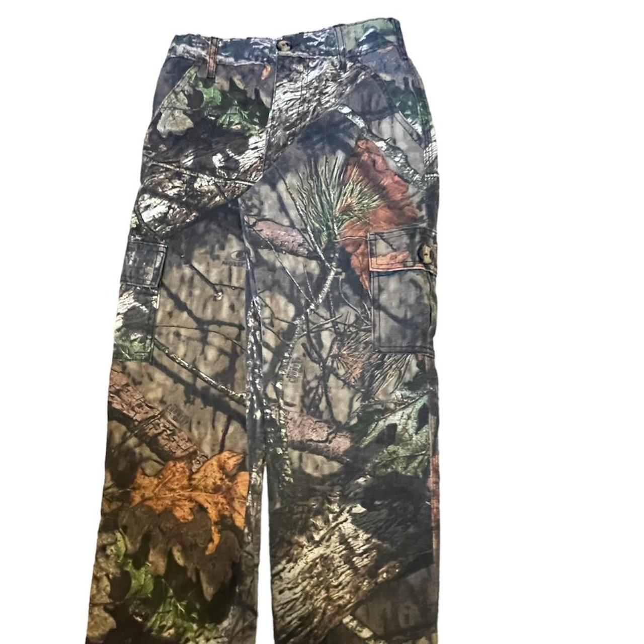 Real tree cargo pants Size KIDS MEDIUM #realtree... - Depop