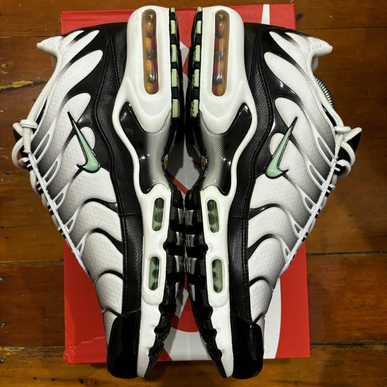 Nike tn nature green best sale