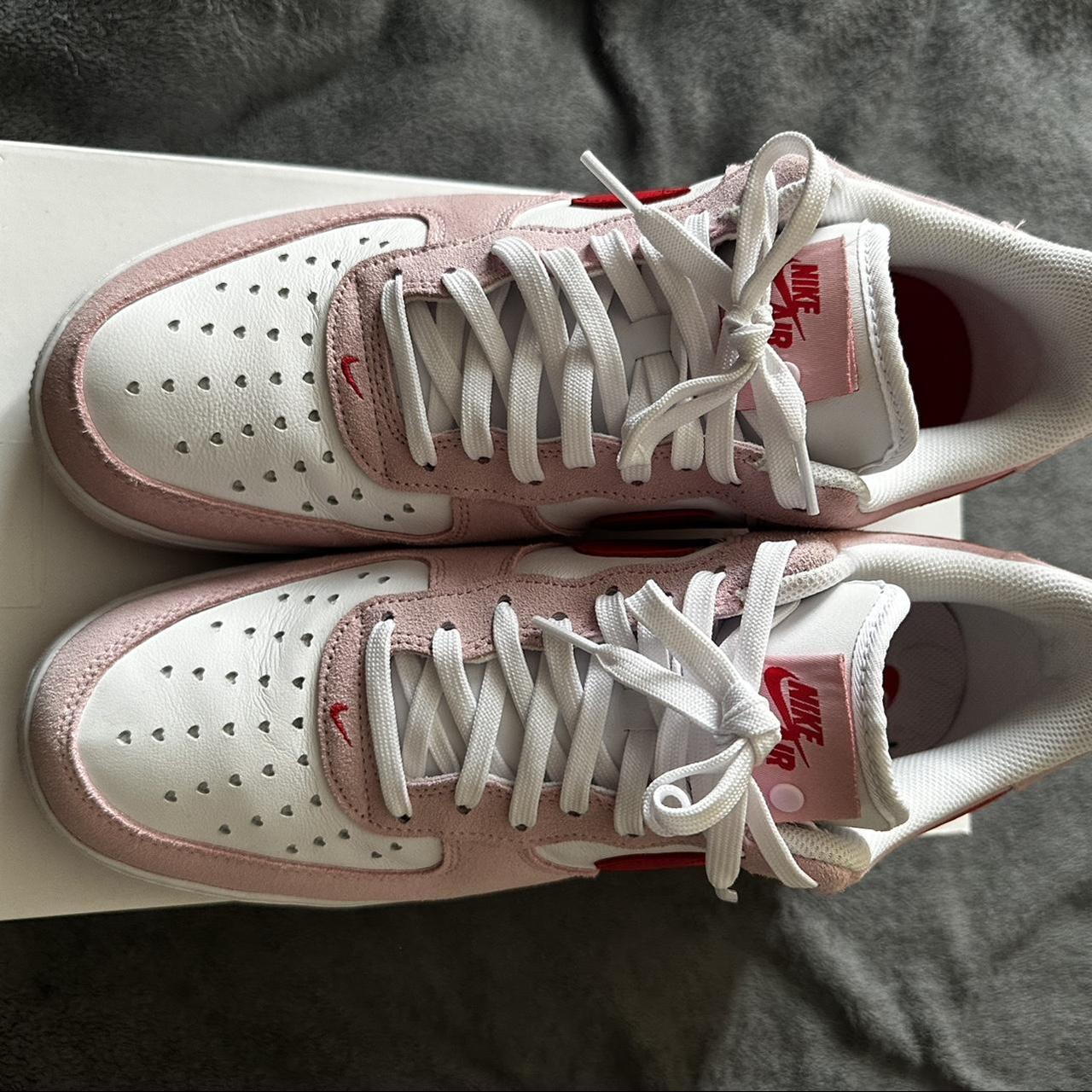 nike shadow red and pink