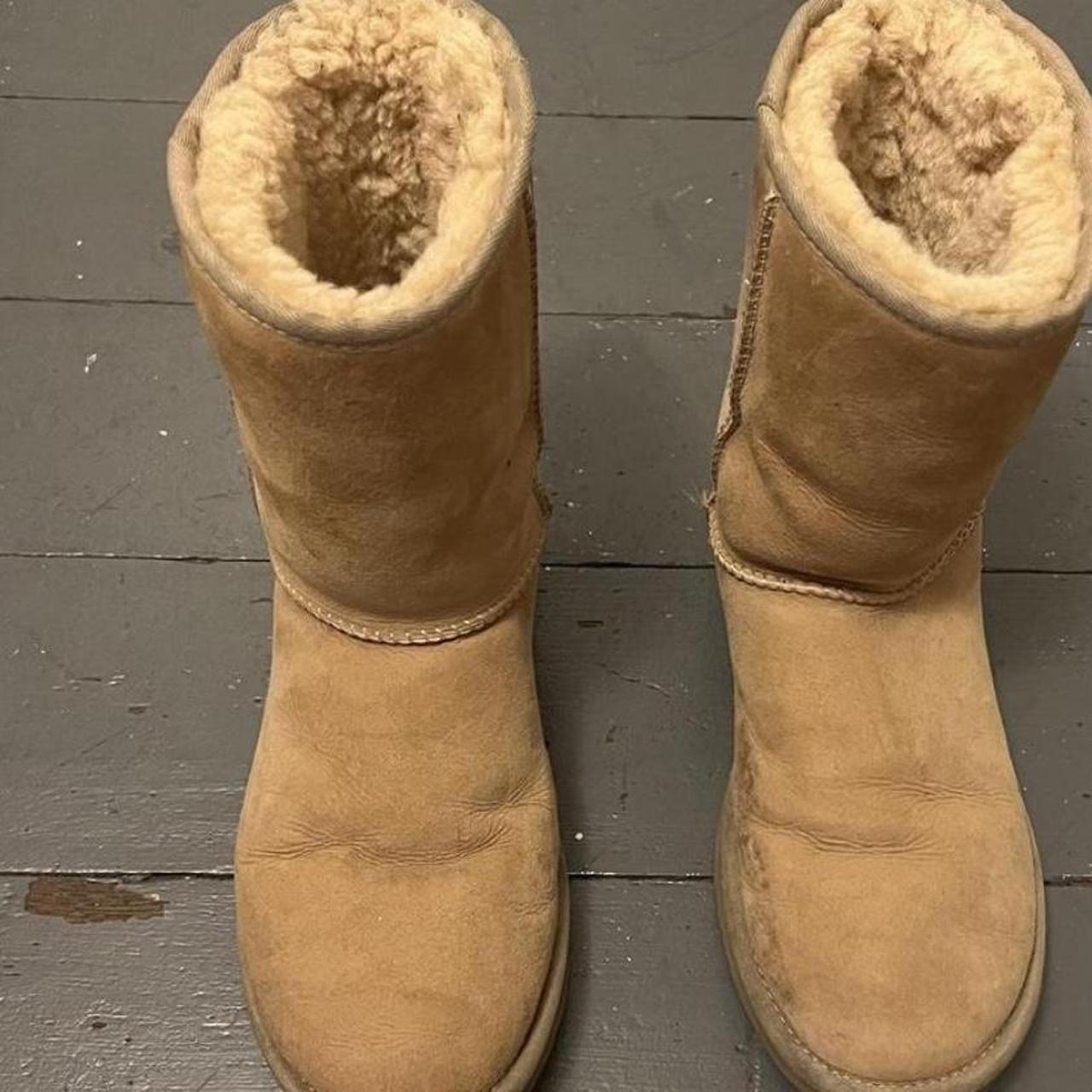 Ugg boots deals size 9.5