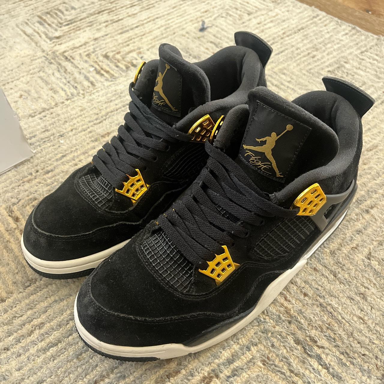 Jordan Men's Black and Gold Trainers | Depop