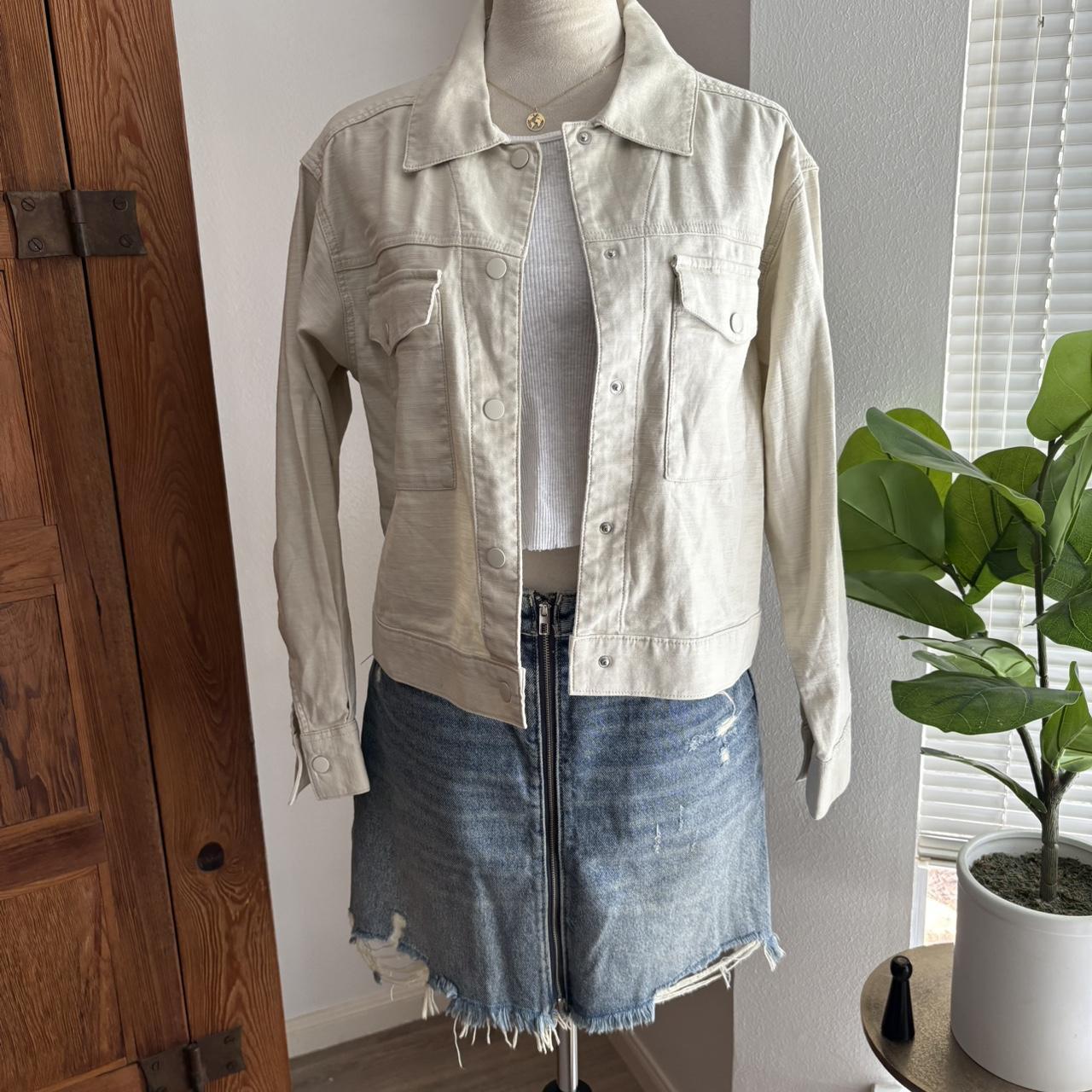 item listed by rhworld