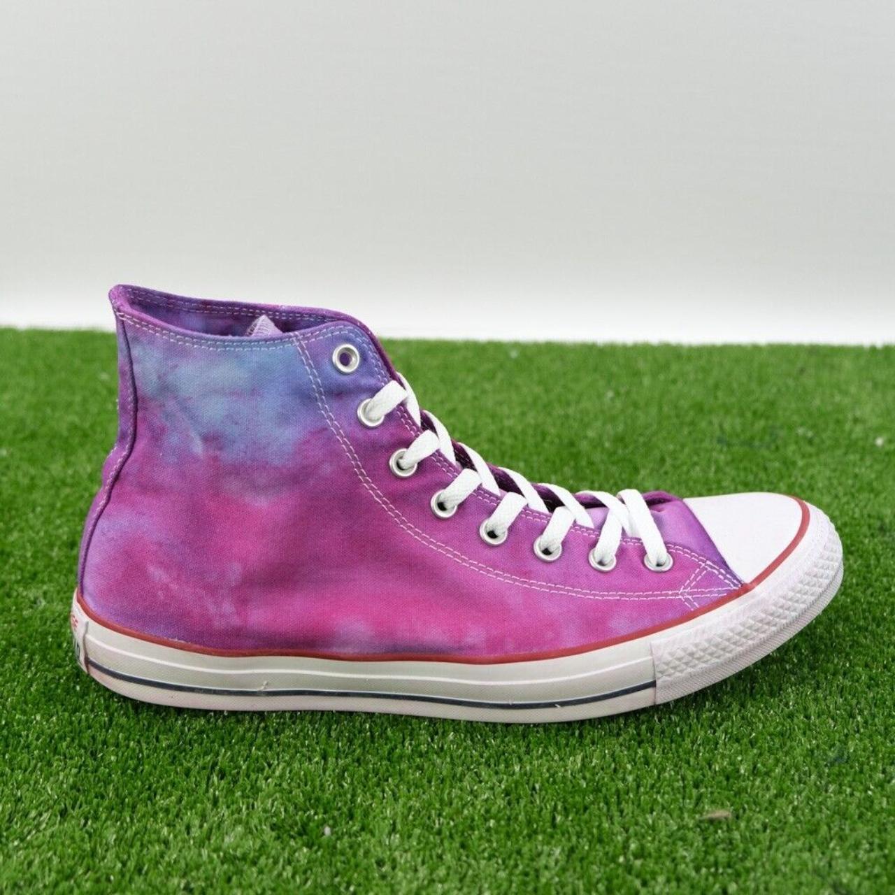 Mens purple hot sale chuck taylors