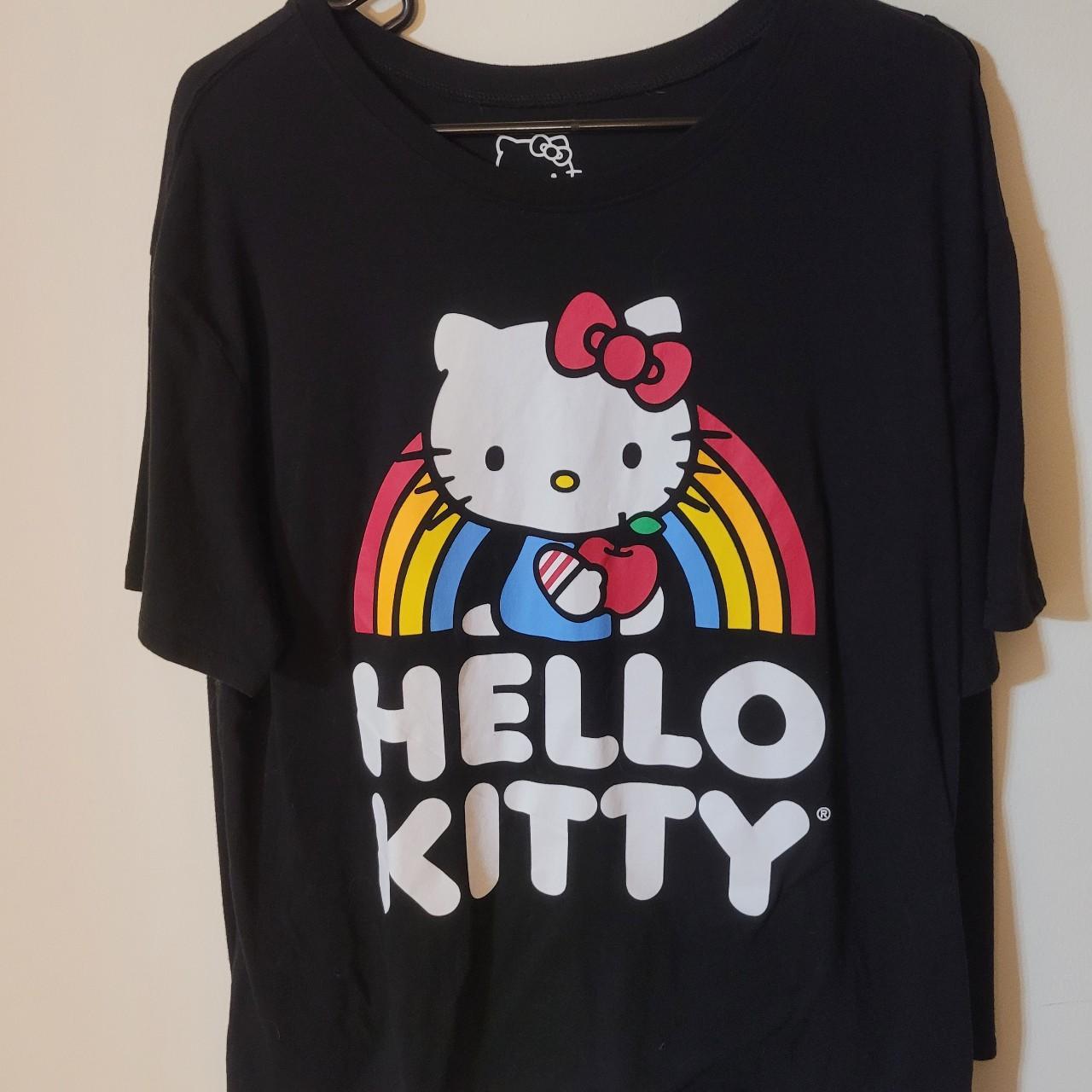 Hello Kitty Women's T-shirt | Depop