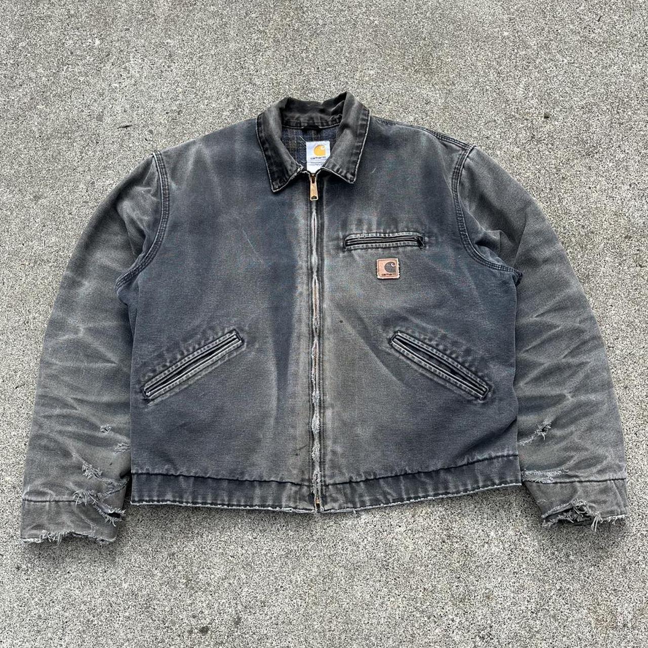 item listed by lunar_vntg