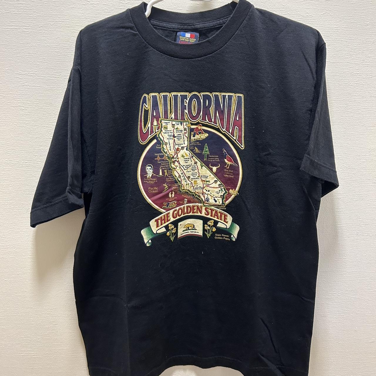 Vintage California Map T-Shirr Size L 9/10... - Depop