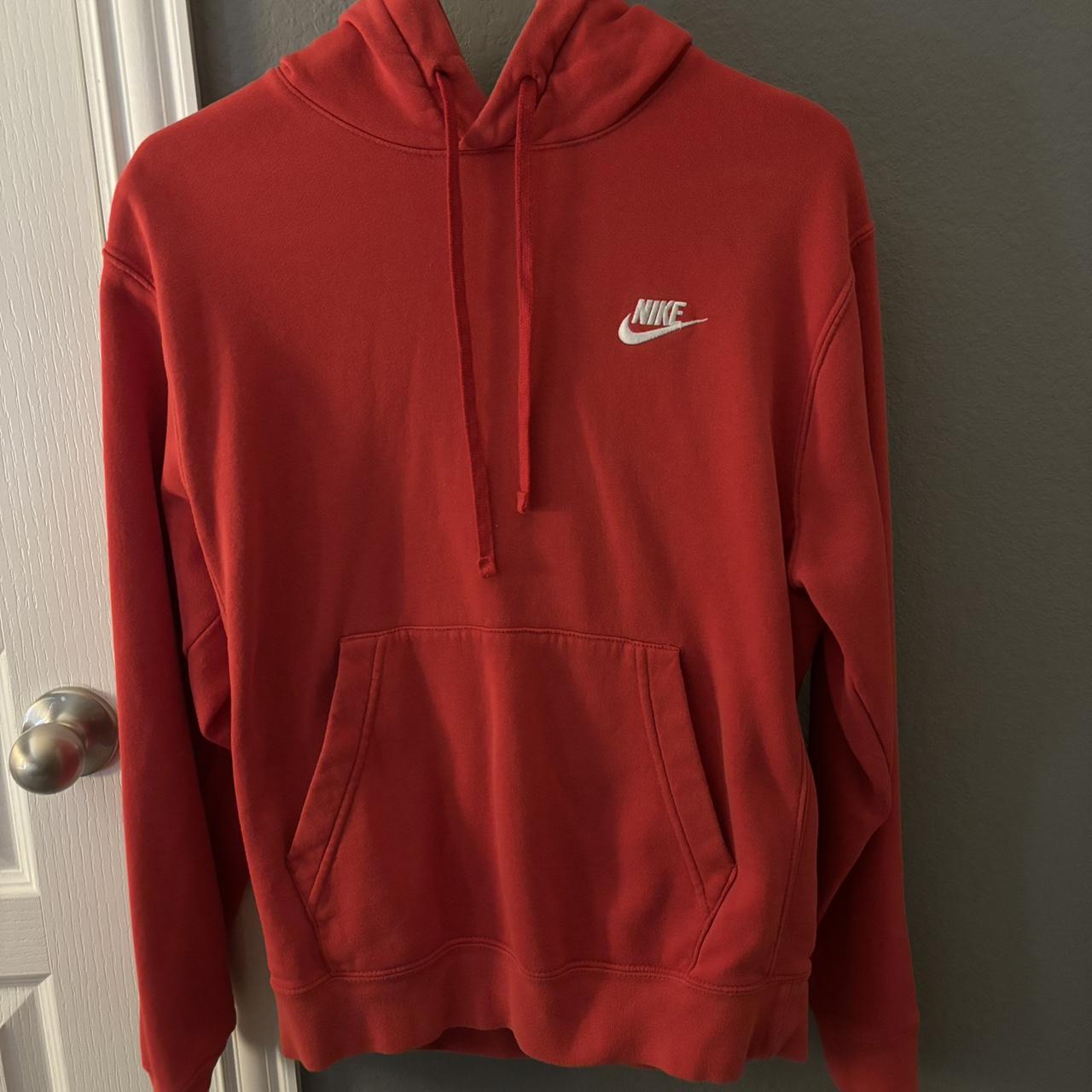 xs red nike hoodie