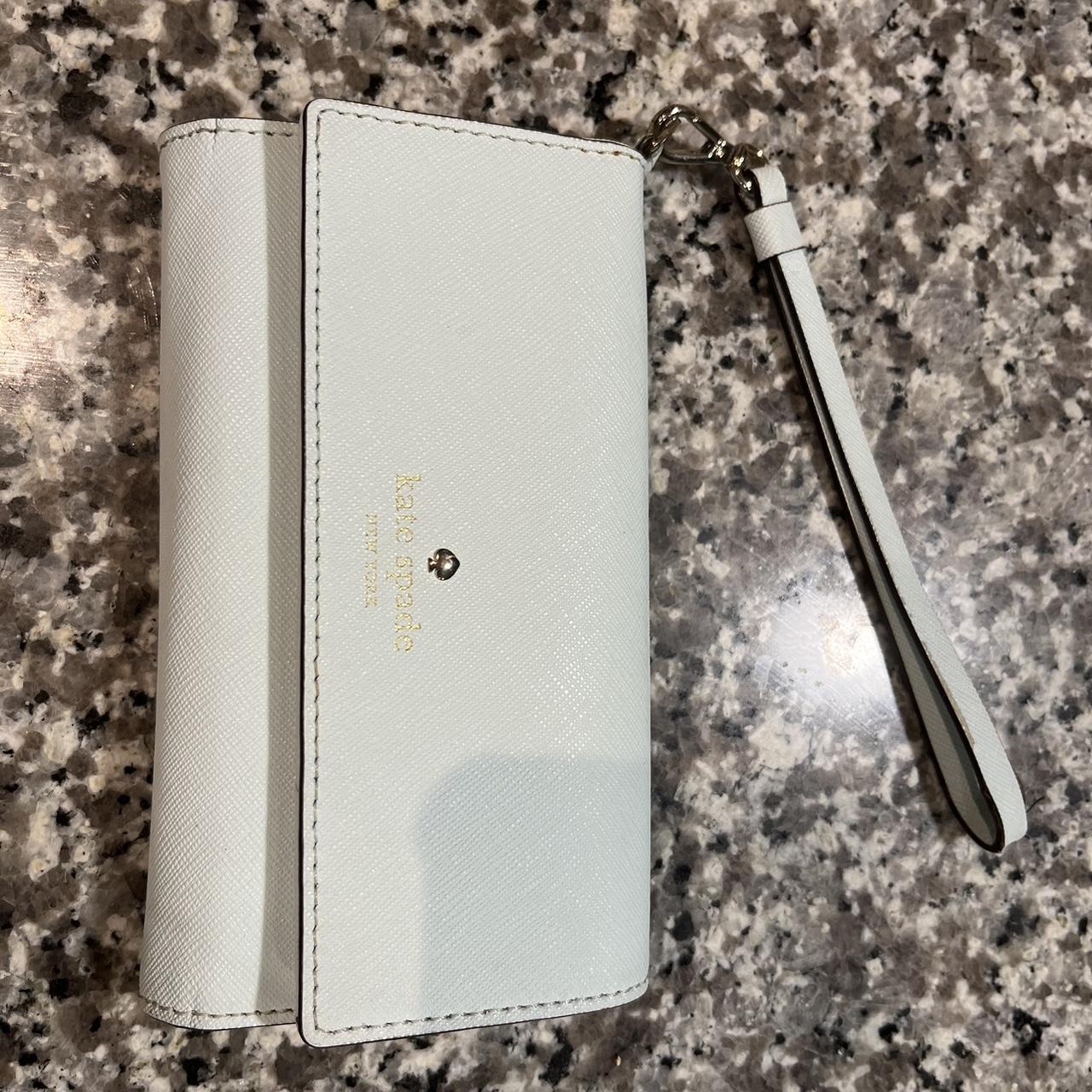 Anyone have tips to tell if a Kate Spade wallet is authentic? Most google  info was for bags...thanks! : r/poshmark