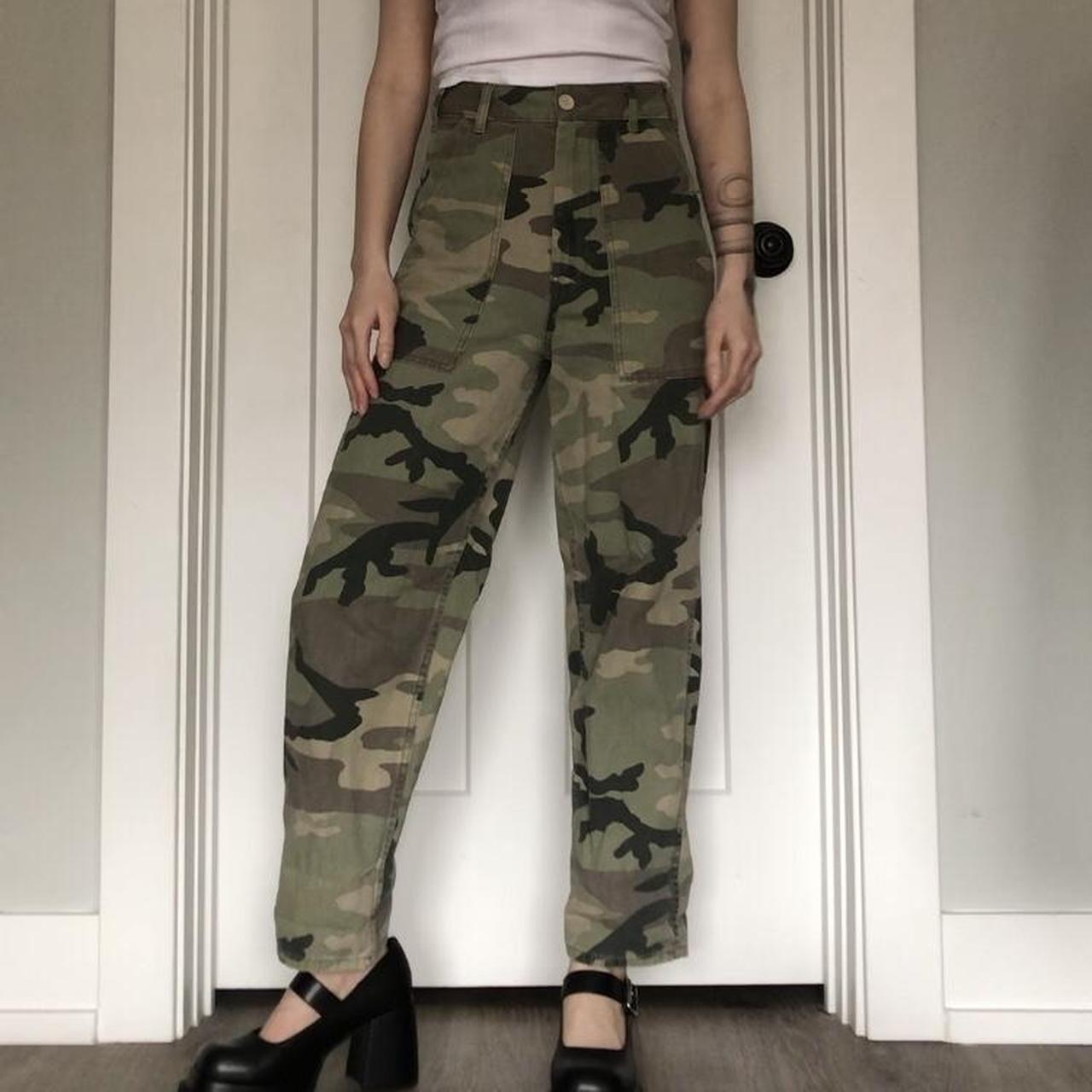 Topshop Camo Cargo Utility Trousers, Women's Fashion, Bottoms, Other  Bottoms on Carousell