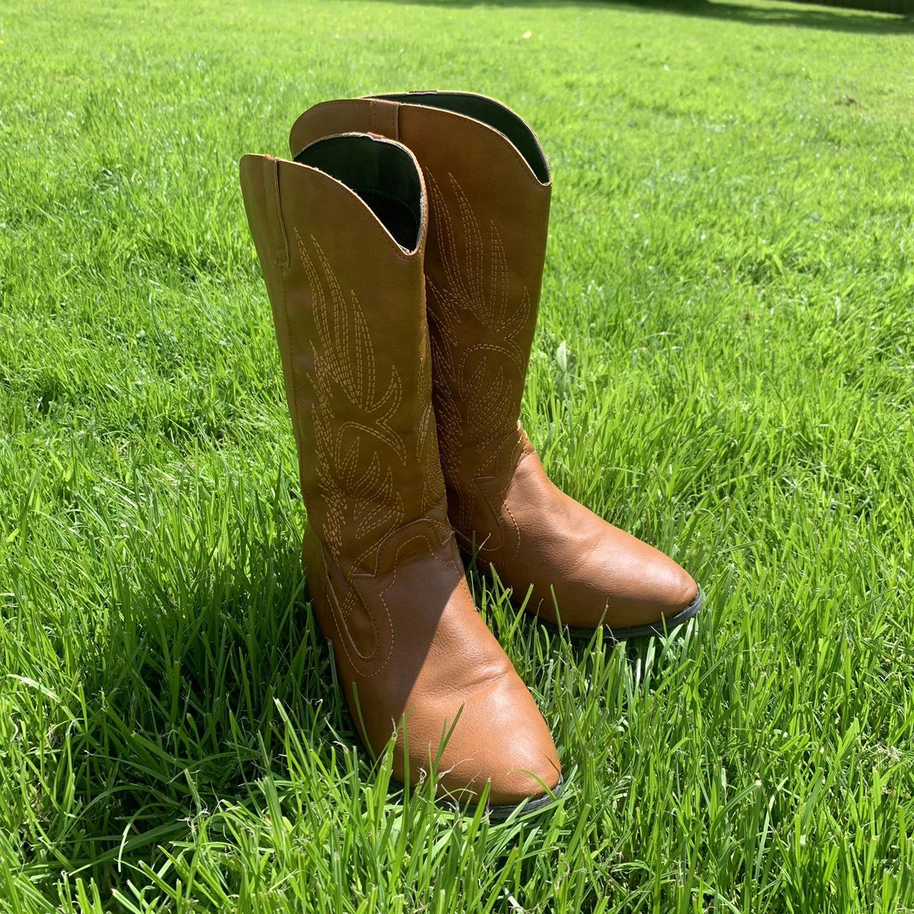 cowgirl-boots-size-5-small-heel-very-good-depop