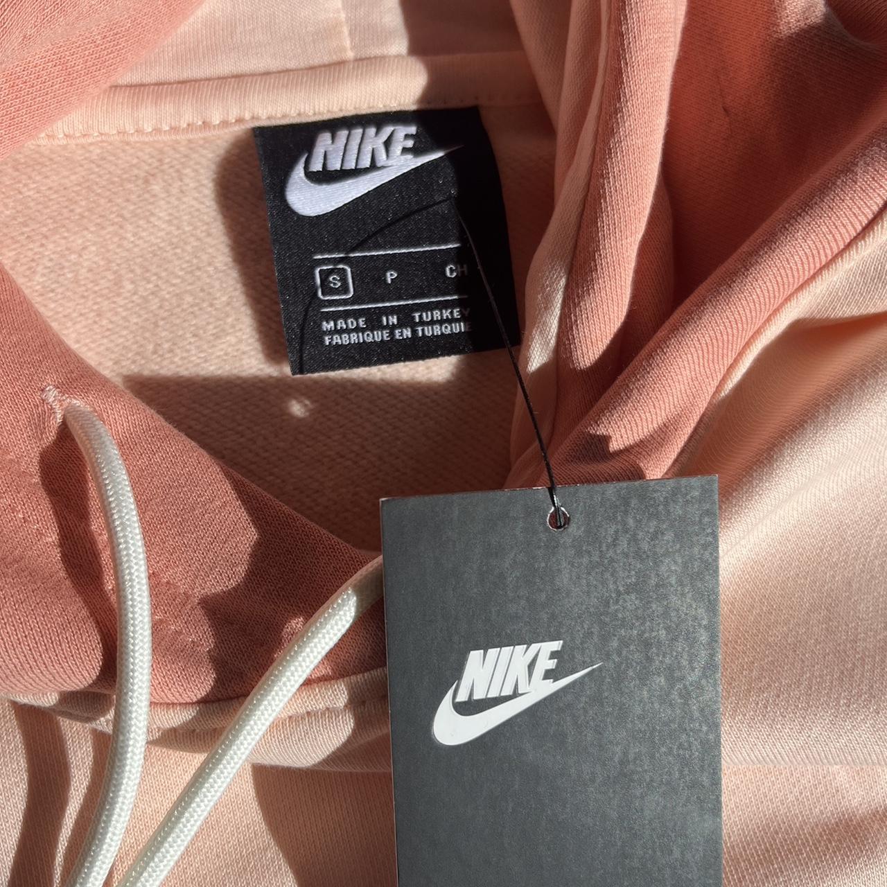 pinker nike hoodie