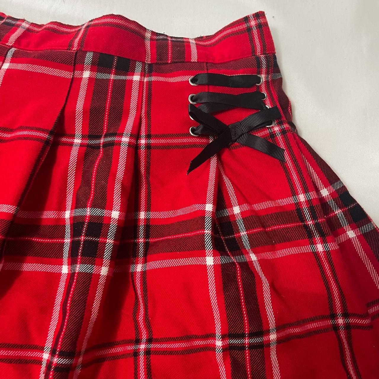 ♥️🖤♥️ plaid skirt from justice (Kids size large but - Depop