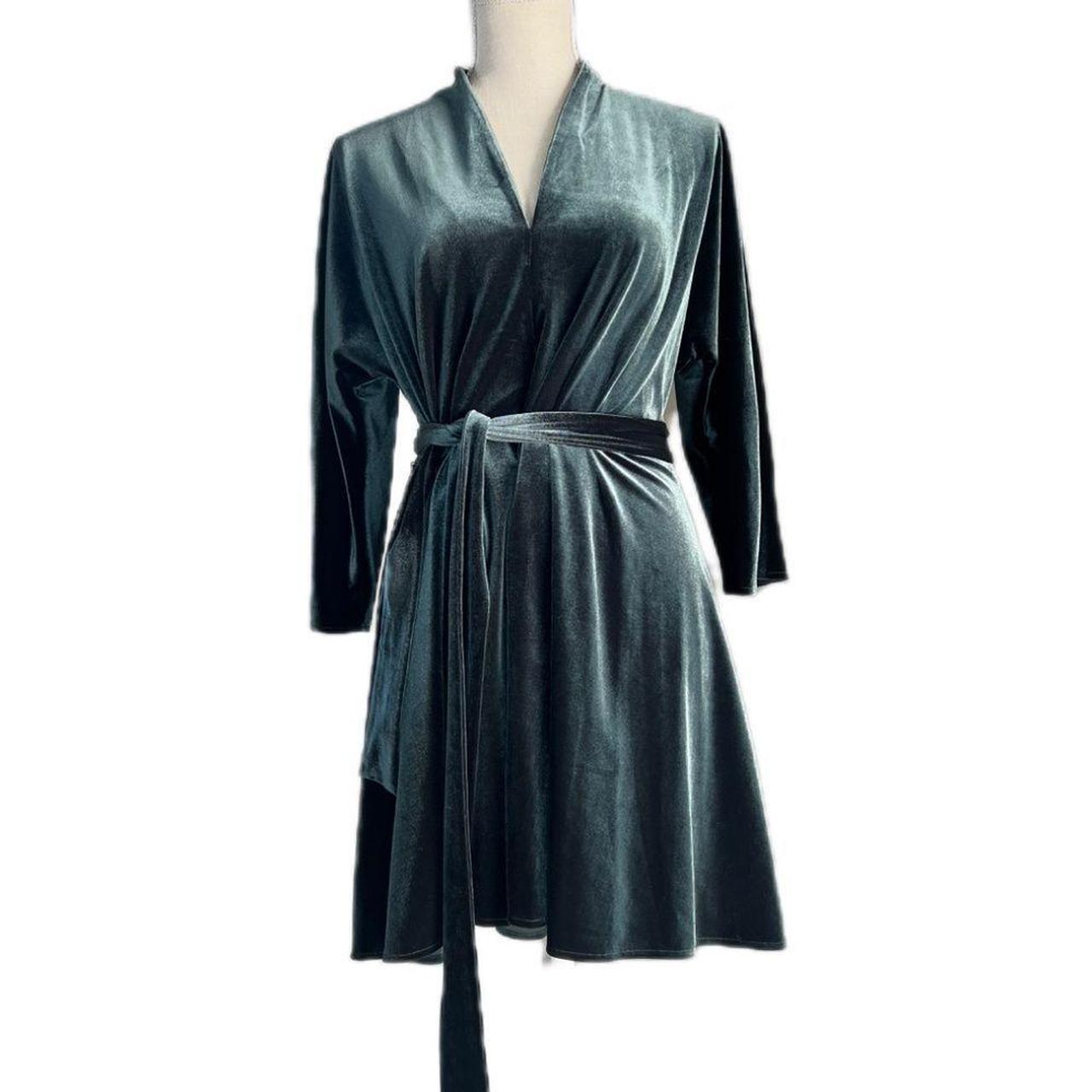 Green velvet sales wrap dress zara