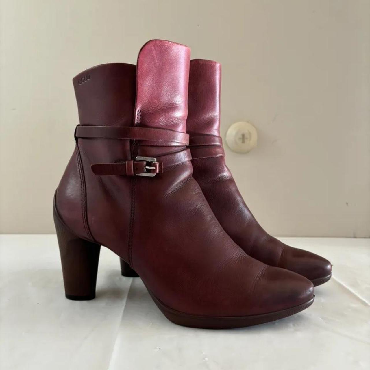 ECCO Sculptured ankle boots Women Burgundy leather. Depop