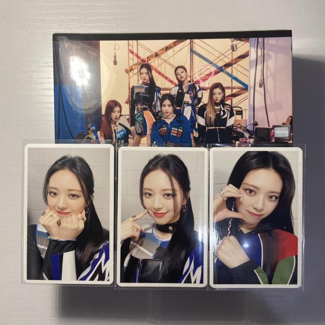 ITZY checkmate makestar トレカ リア サイン会 ITZY Lia Checkmate Makestar Fansign POB | Depop