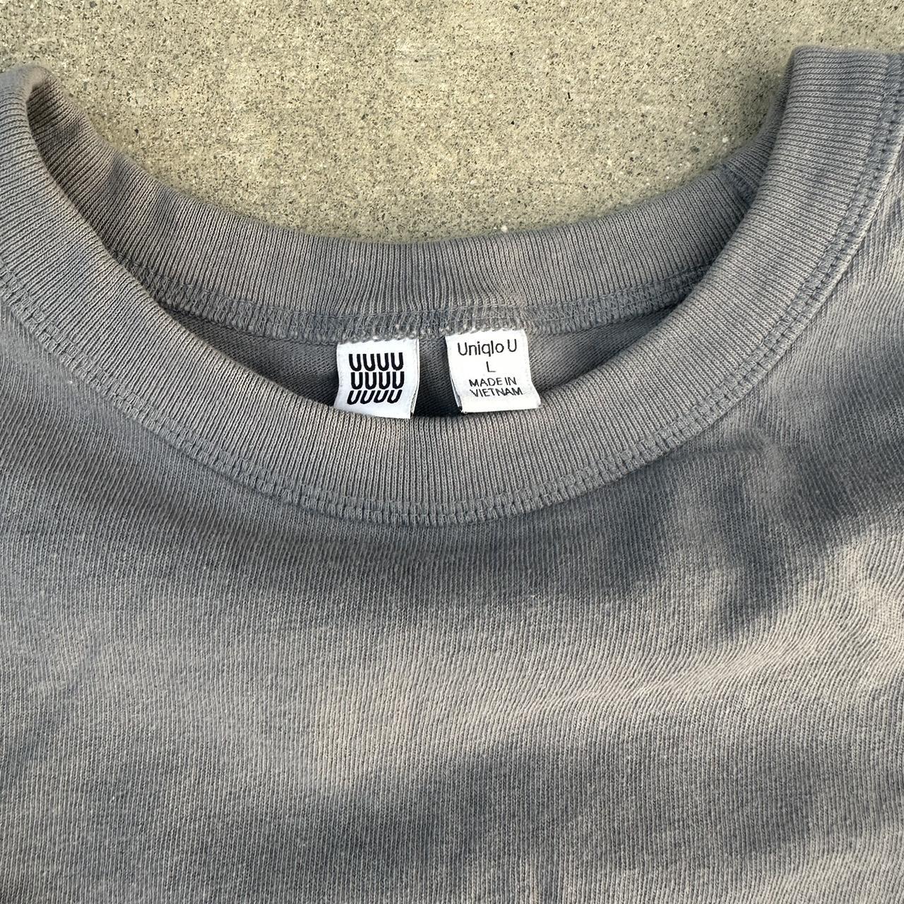 UNIQLO Men's Grey T-shirt | Depop