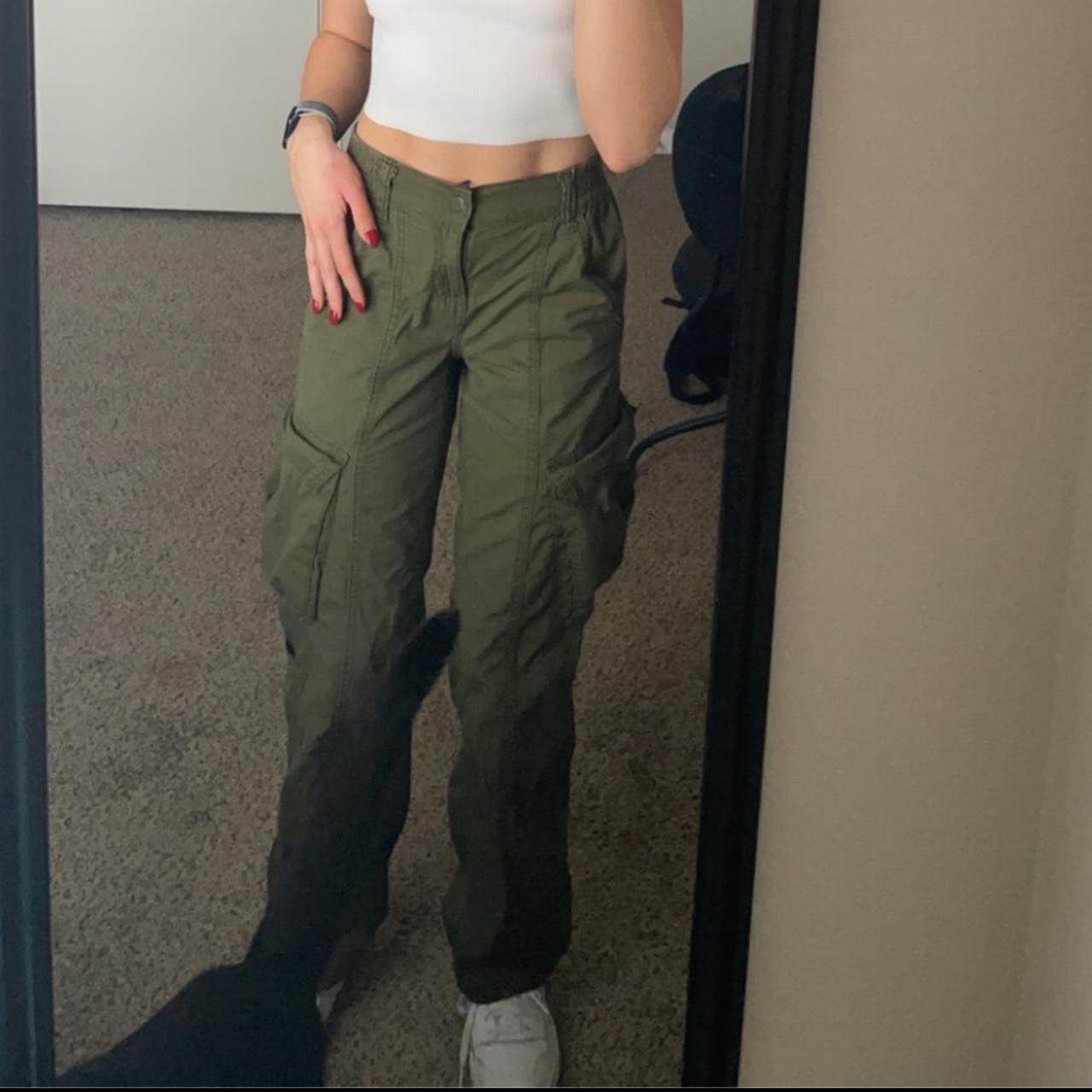 h&m divided army green cargo pants - size 0 great... - Depop