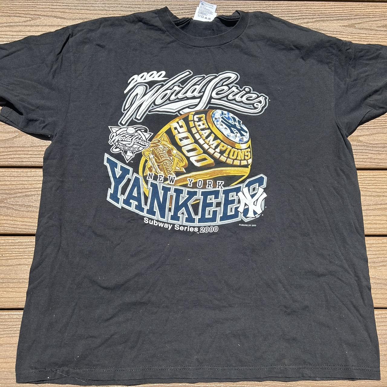 Year 2000 Yankees Subway Series t-shirt IN BRAND NEW - Depop