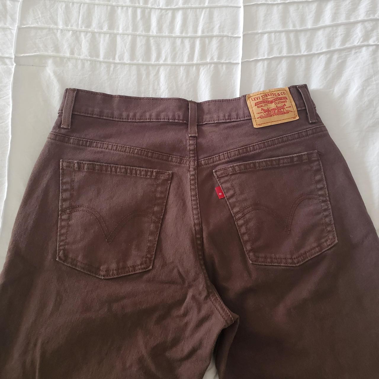 Brown Levi Jeans 🤎 Waist- 32in - Depop