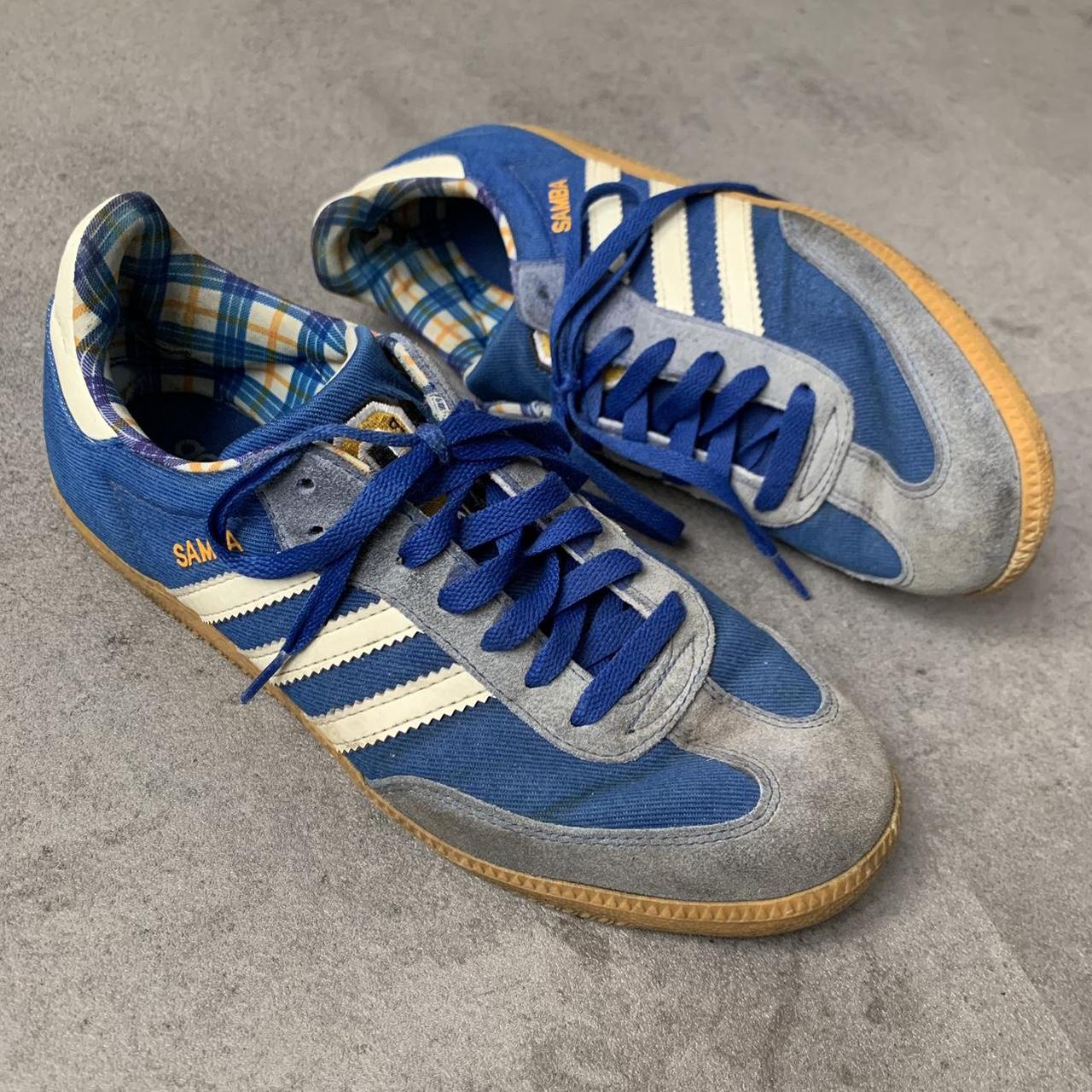 Adidas Originals Men's Blue and Yellow Trainers | Depop