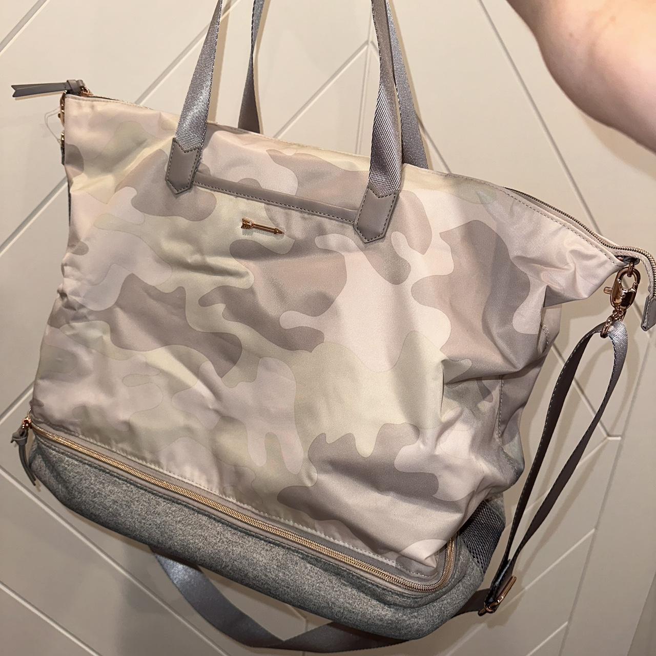 Stella & Dot / Camo - Crush it Bag 2024