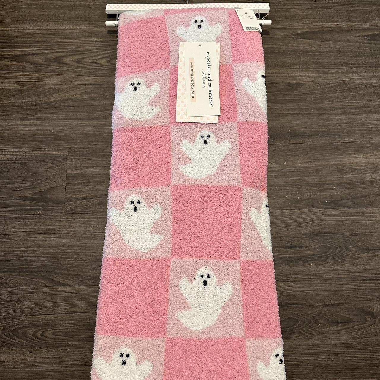 Cupcakes discount and Cashmere Pink Ghost Blanket