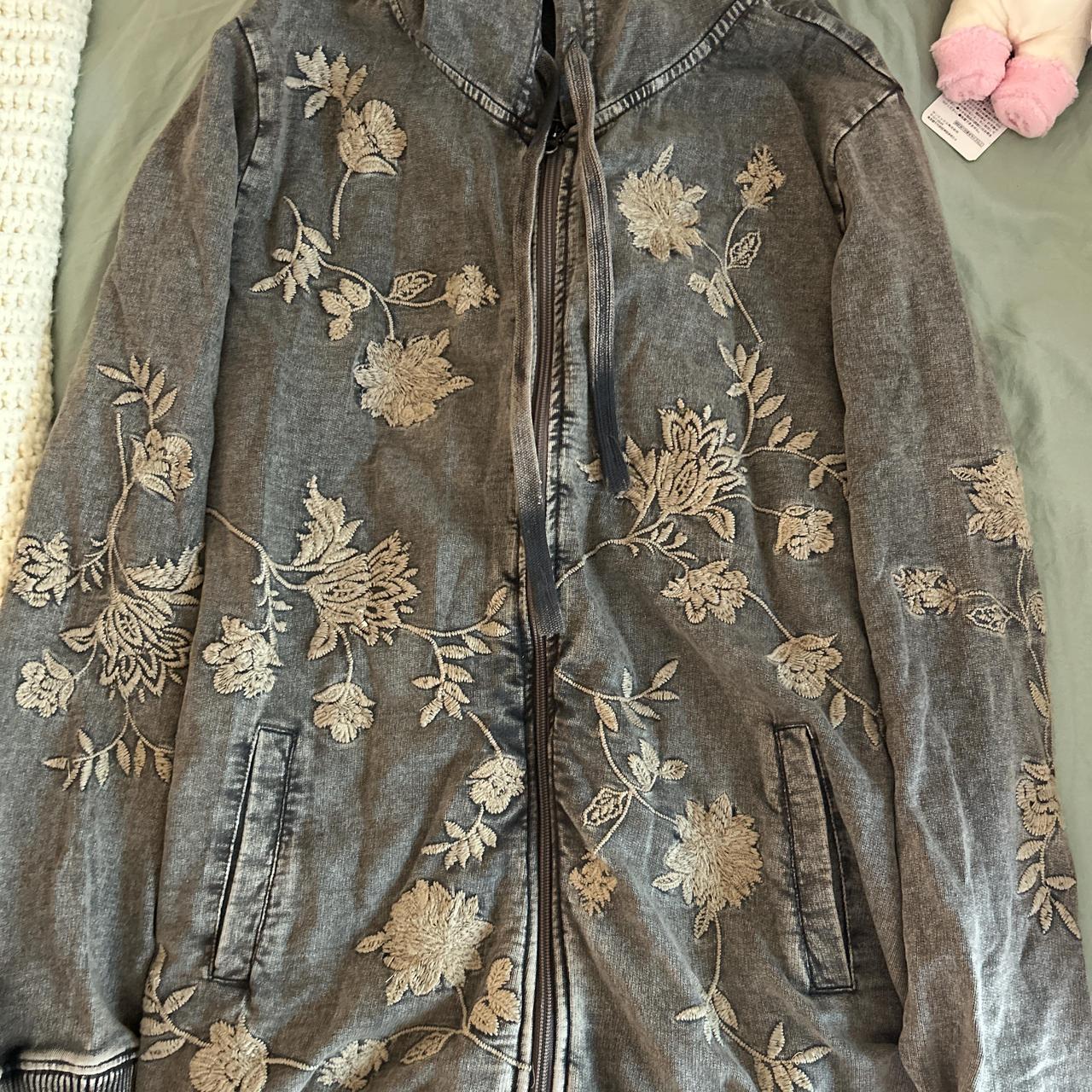 item listed by timetravelerz