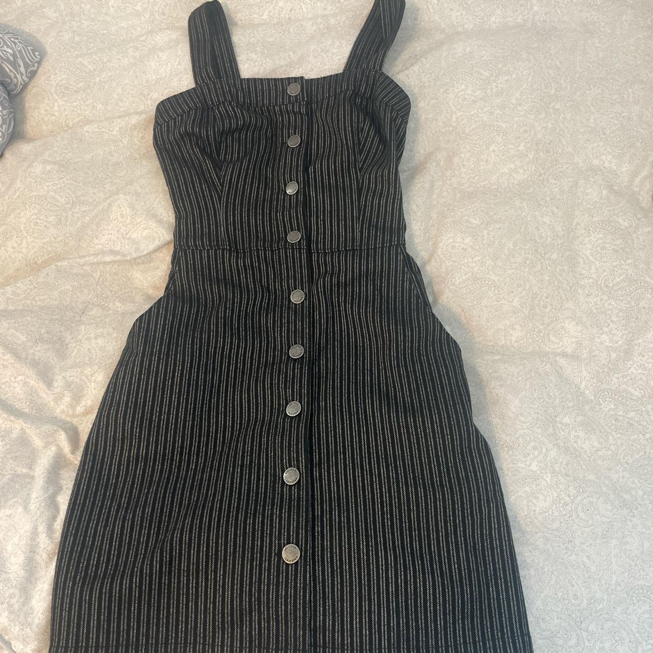 Brand new black and white dress From hollister Size... - Depop