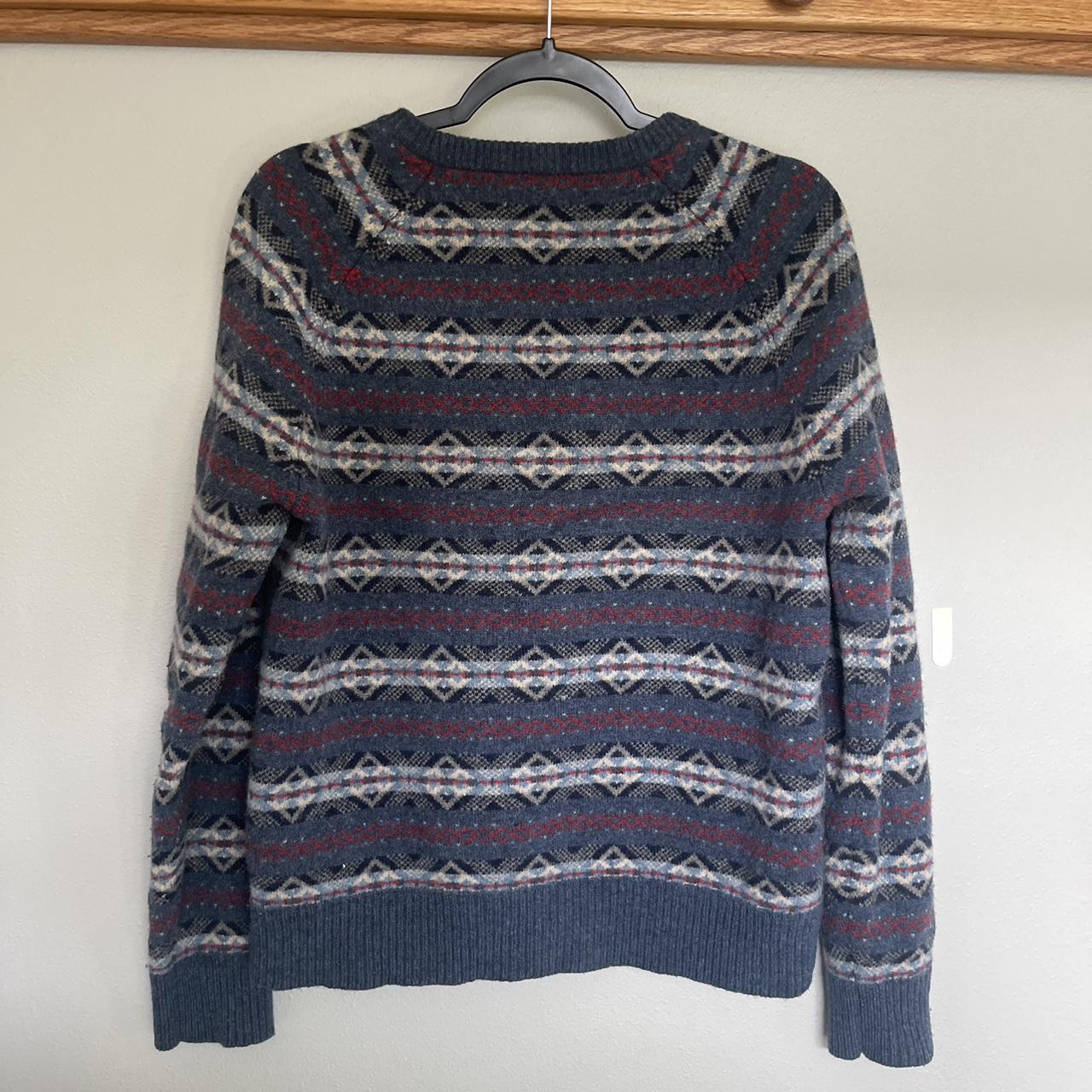 100% lambs wool sweater It’s a medium no tag Brand... - Depop