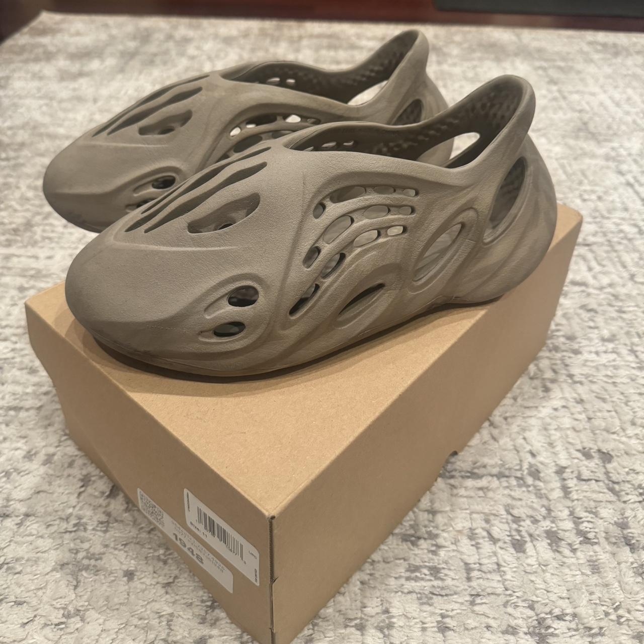 High quality Yeezy Foam Runner size 11