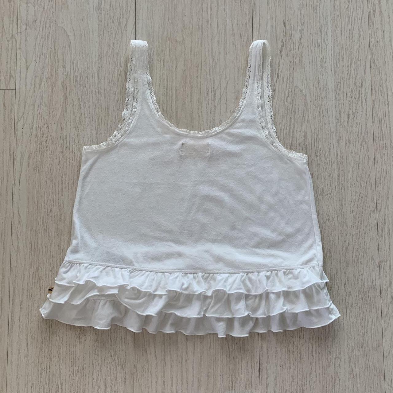 Early 2000s y2k era Hollister white cotton cropped... - Depop