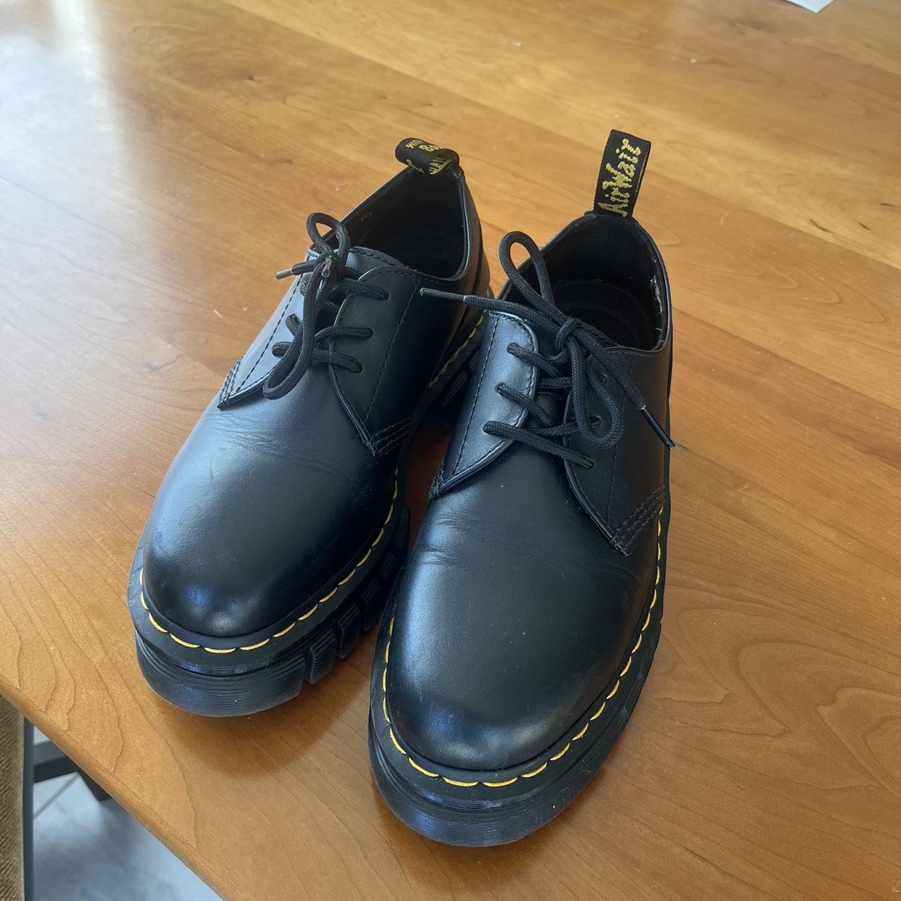 8053 dr martens platform