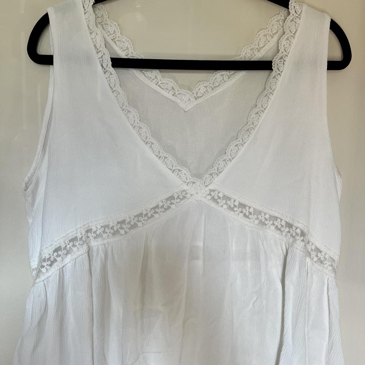 Repop! Really pretty White flowy top. Size Large.... - Depop