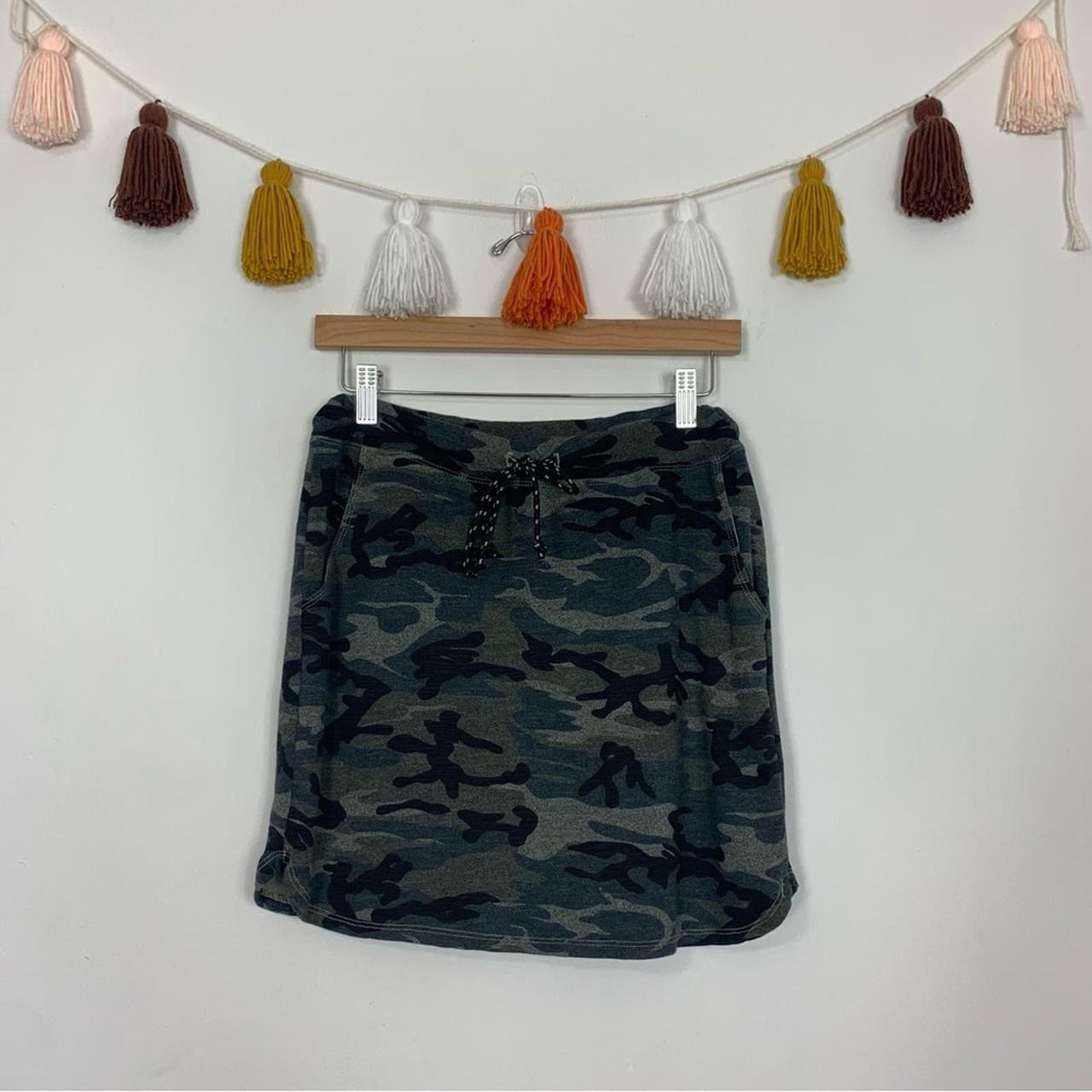 Camouflage top knit skirt