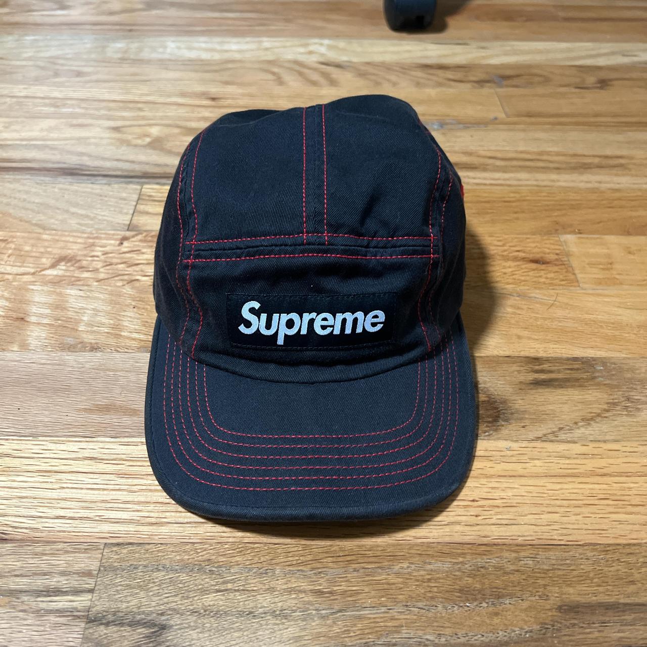 Black and red supreme hat best sale