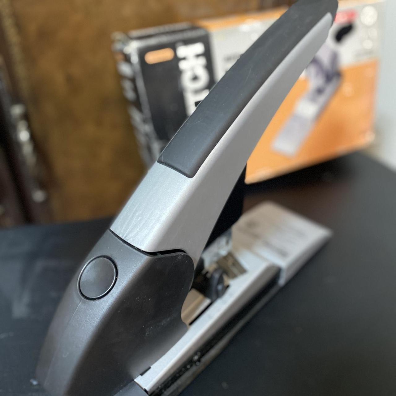 Bostitch Extra Heavy Duty Stapler Auto180... Depop