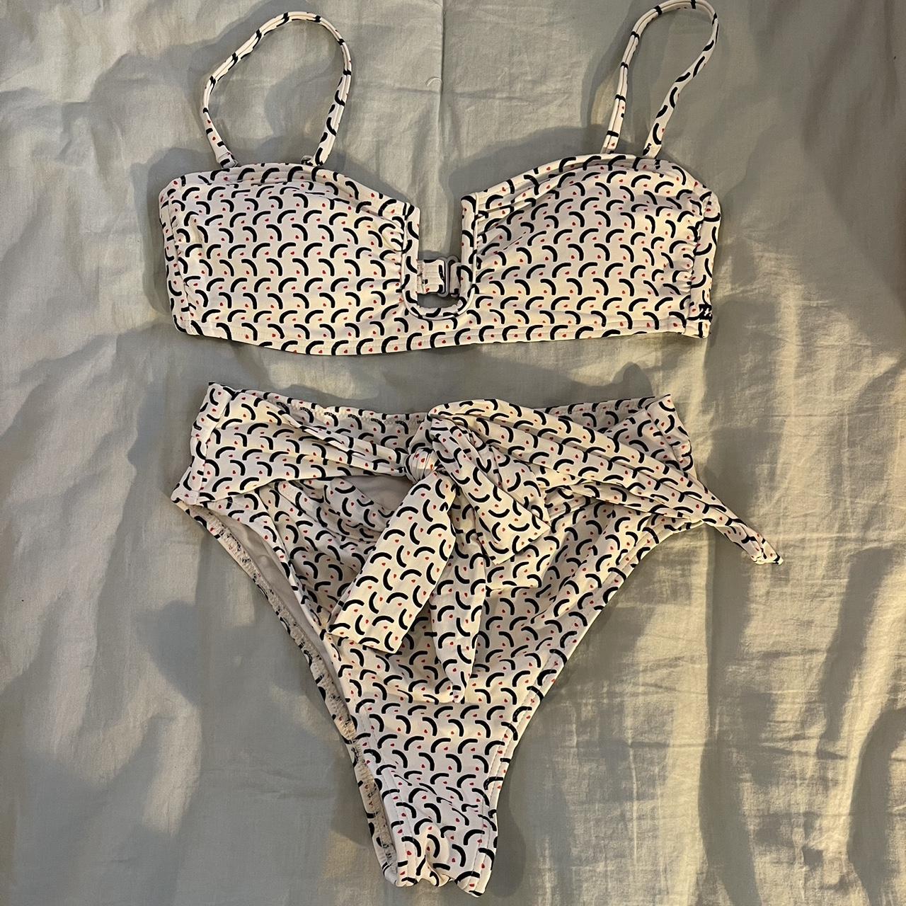 Billabong Women's White and Black Swimsuit-one-piece | Depop