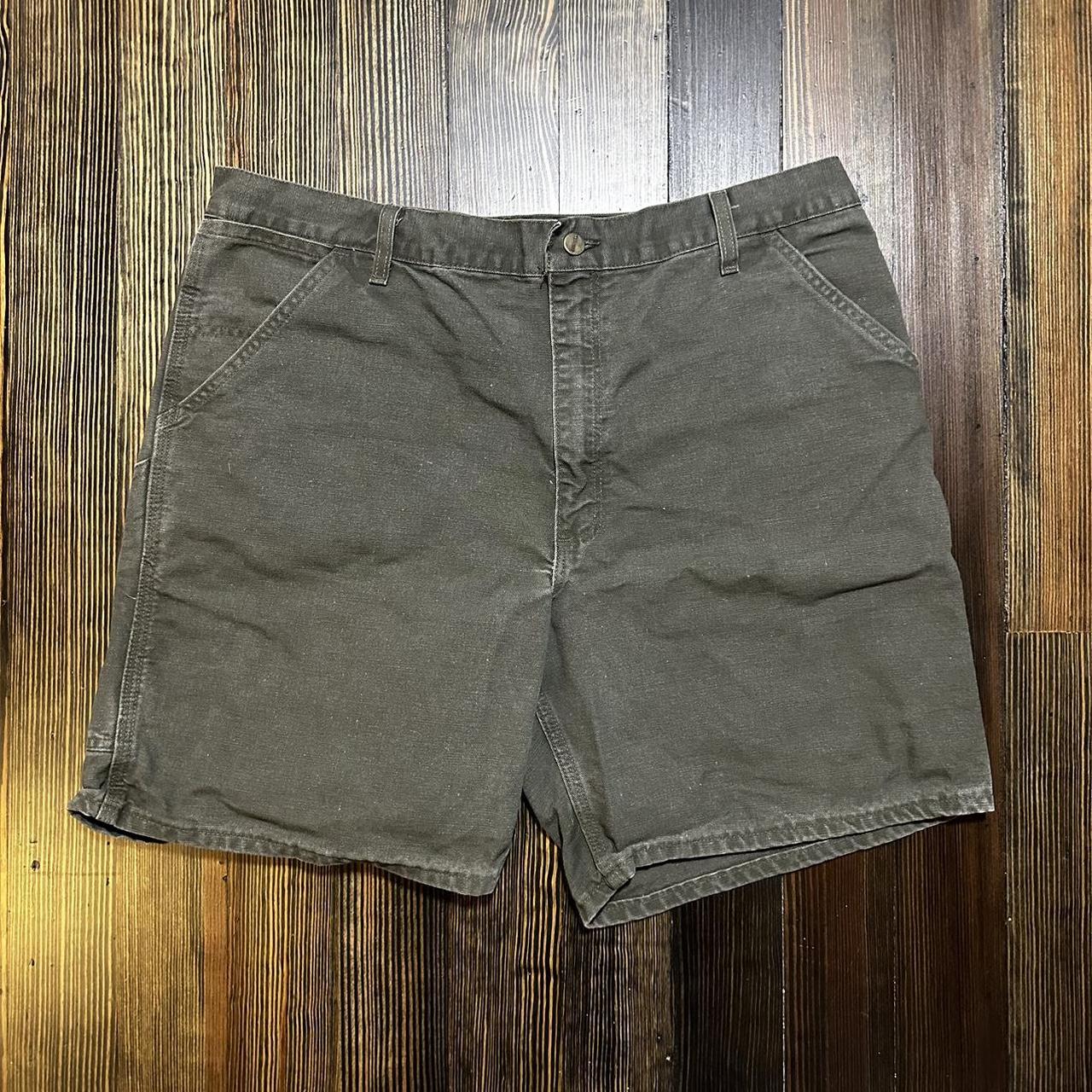 Vintage green carhartt shorts Size 40 - Depop