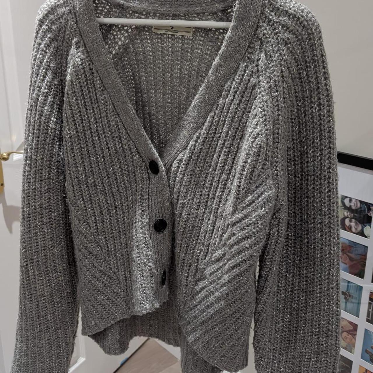 item listed by klaudia46