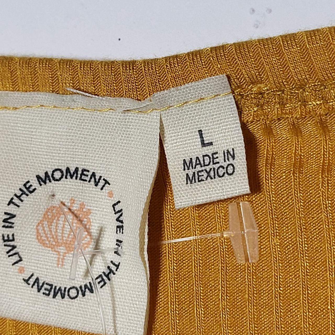 NWT Live in the Moment ButtonDown Crop Top Mustard... Depop