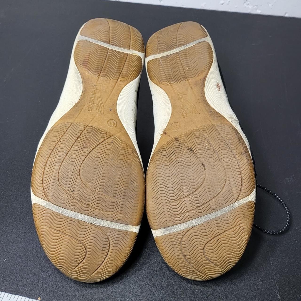 dansko hayes sneaker