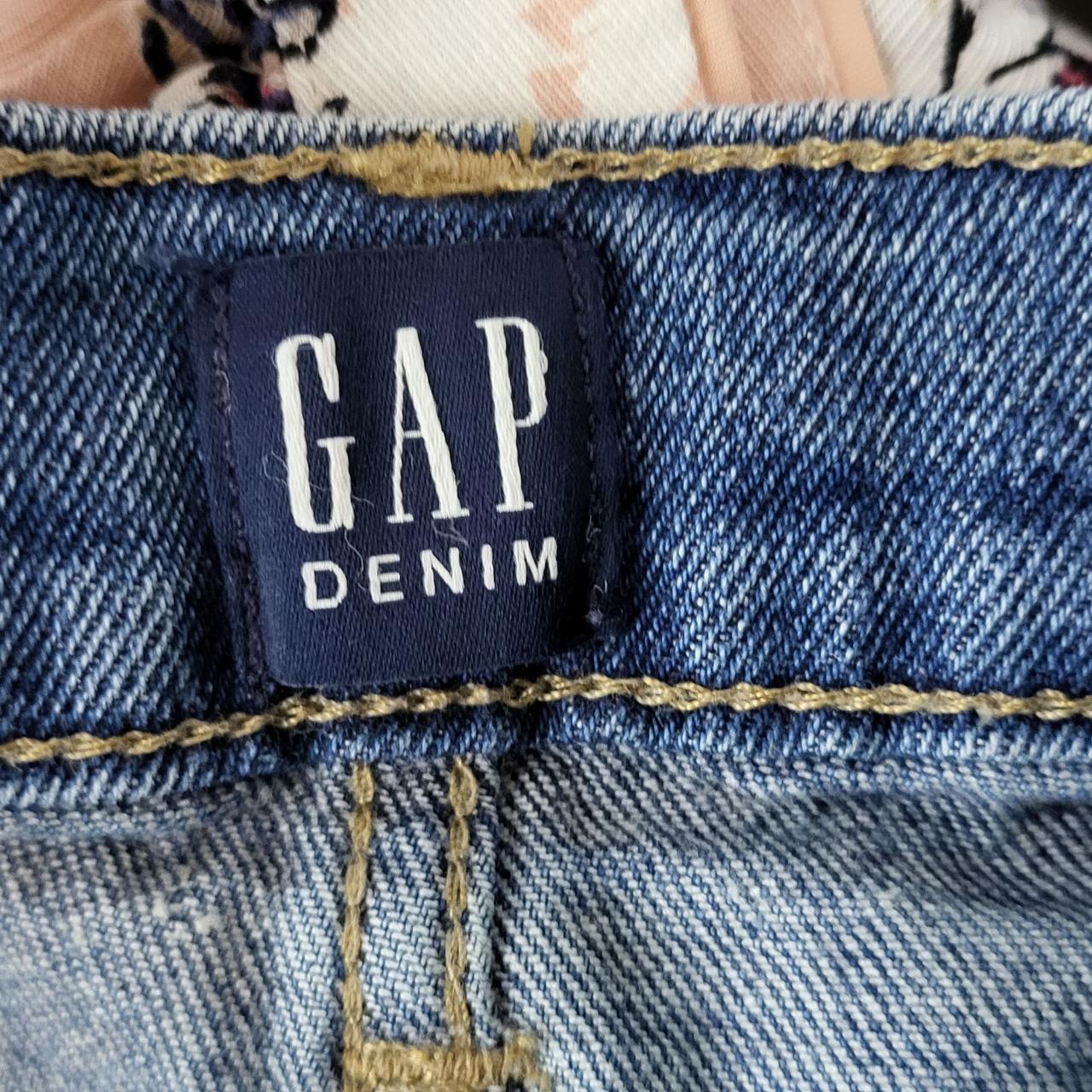 Gap Women's 3 1/2 Short Button Fly Distressed... - Depop