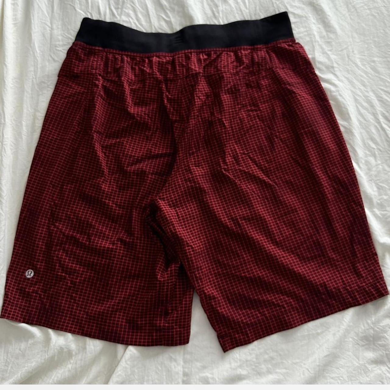 Lululemon high quality men’s shorts bundle size L