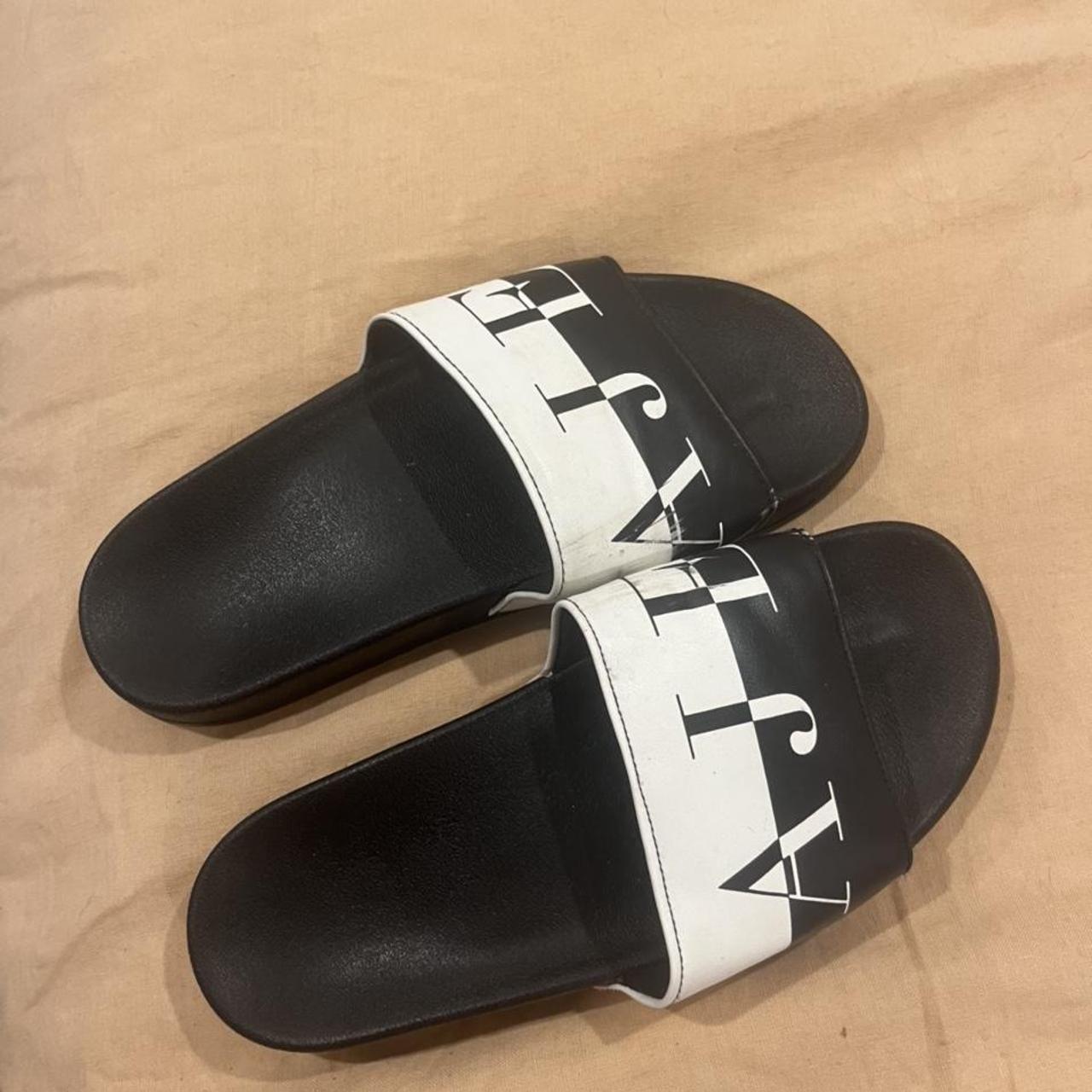 aje slides womens size 8 perf condition - Depop