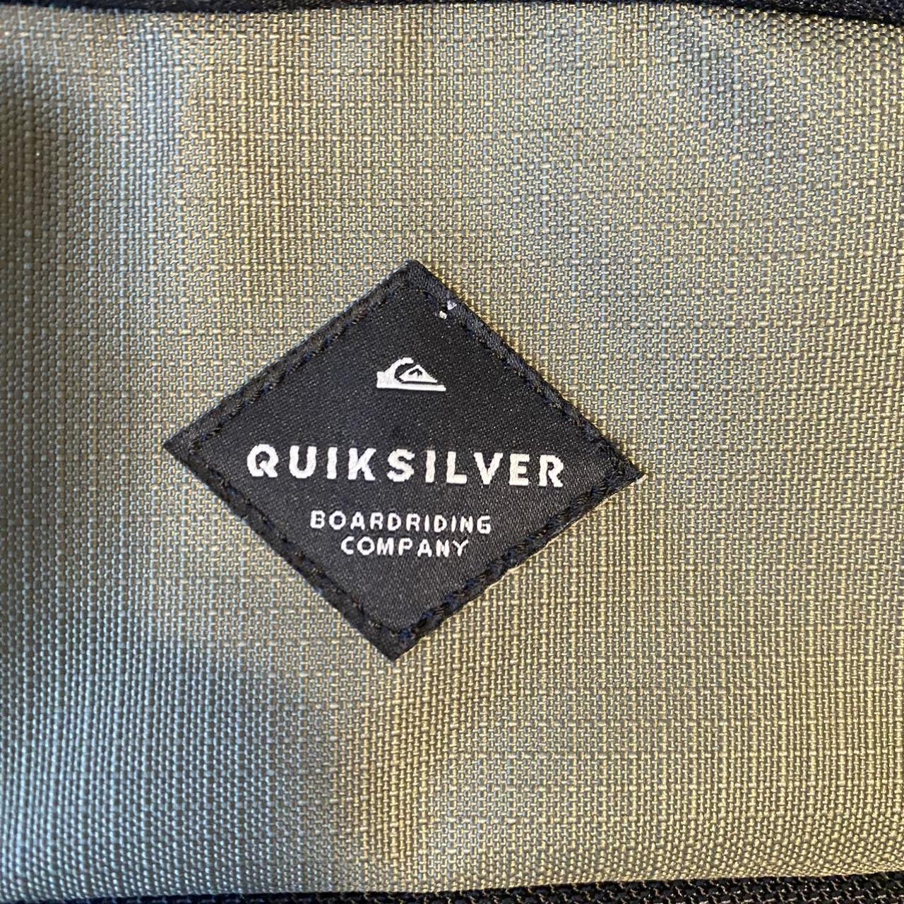 Quiksilver Men's Green and Black Bag (3)