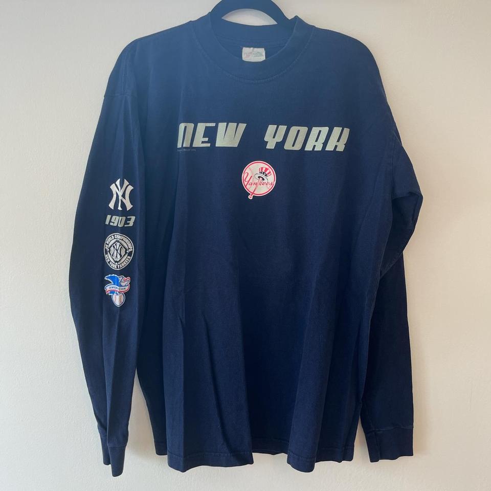 Vintage Yankees shirt ⚾️About the Item: Navy blue - Depop