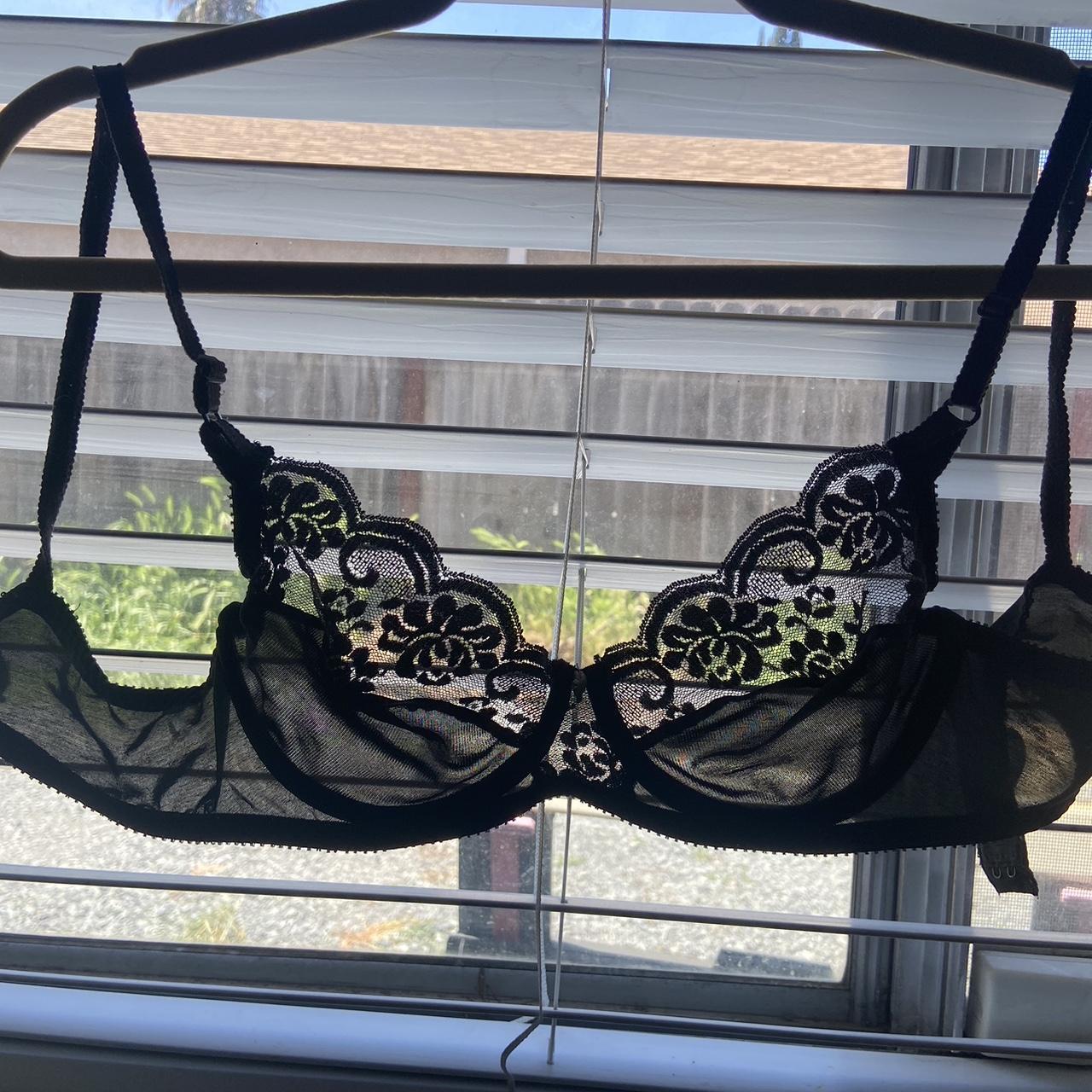 Victoria's Secret Women's Black Bra | Depop