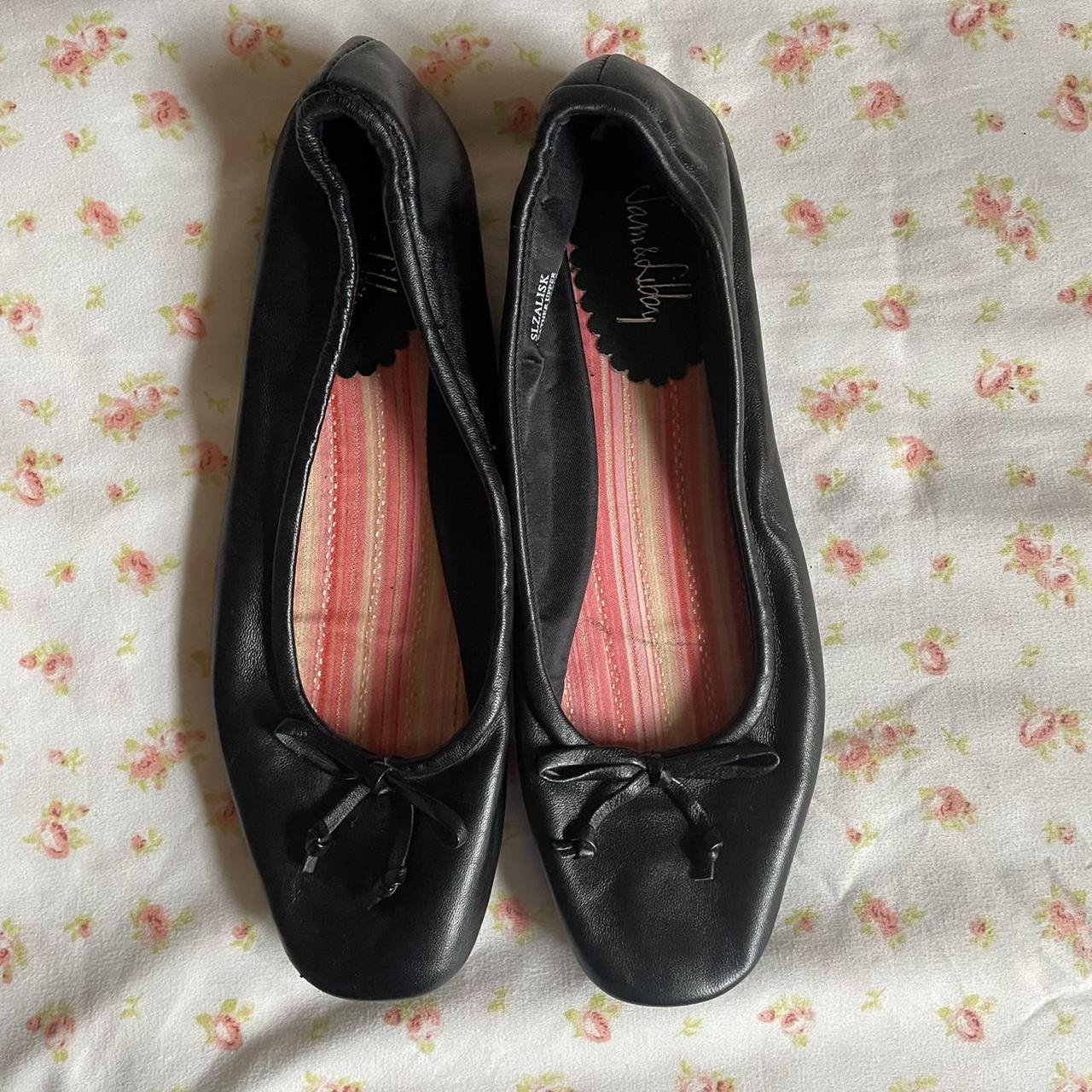 Women's Black Ballet-shoes | Depop